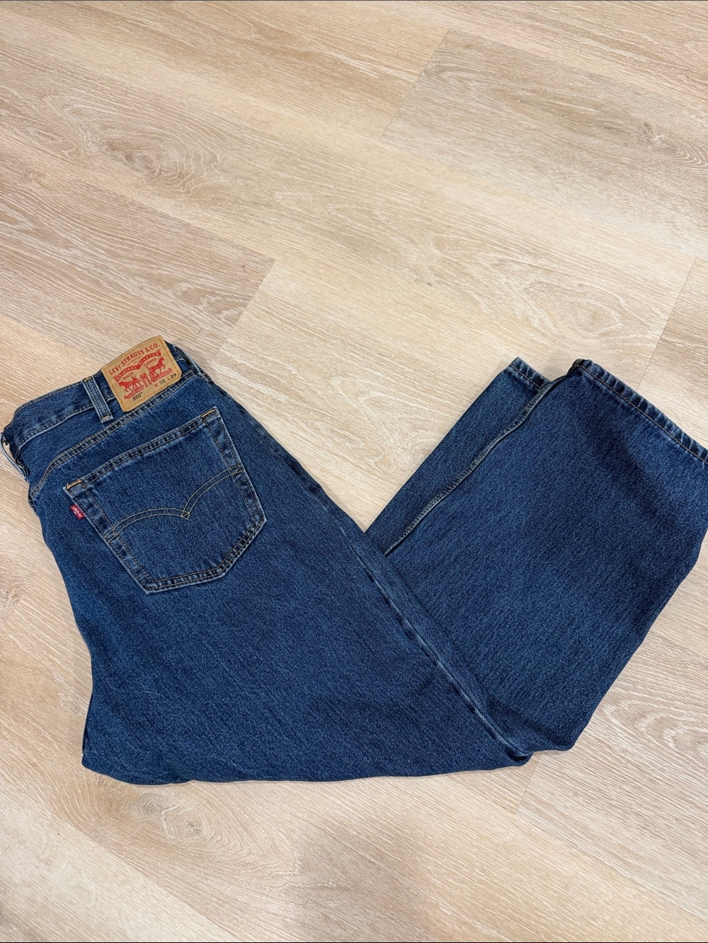 Levi's 550 Relaxed Fit Dark Blue Denim Jeans 38x29